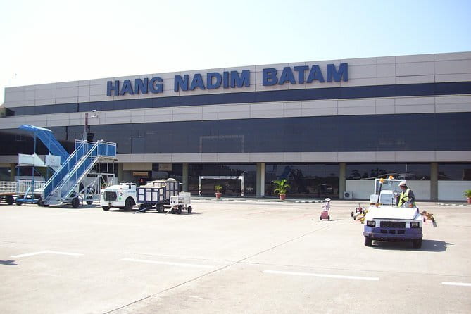1 Day Batam City Tour with Ferry Ticket, Lunch and Massage - Maha Vihara Duta Maitreya Temple and 70 Fahrenheit Koffie