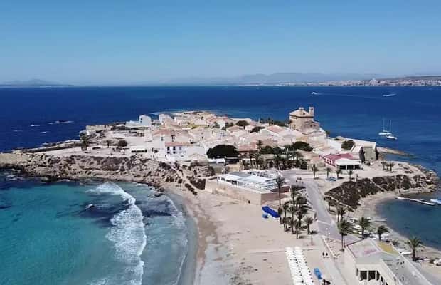 Alicante/Torrevieja: Excursion to Tabarca by ferry, Santa Pola, and Laguna Rosa - Tabarca island on foot: the tiny-car-free experience