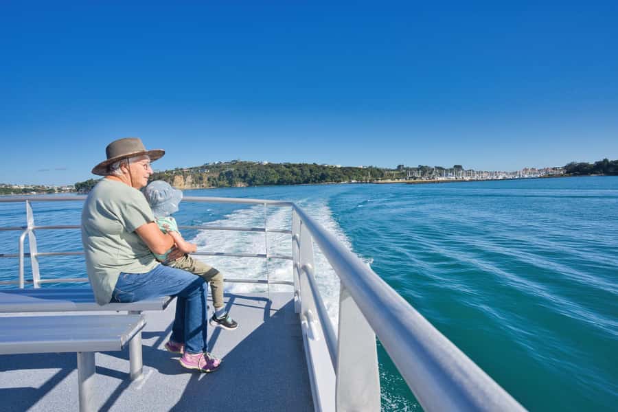 Auckland: Tiritiri Matangi Island Ferry - The live guide effect: Names I’d look for