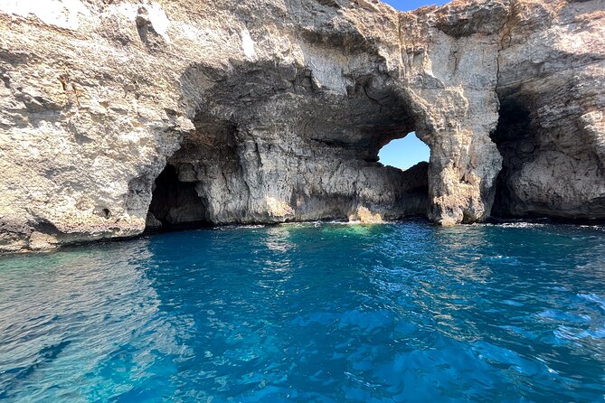 Blue Lagoon Ferry and Caves Tour - Who should book the Blue Lagoon Ferry and Caves Tour?