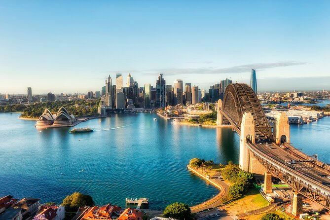 Blue Mountains Adventure w Scenic World, Zoo, Koala Photo & Ferry - Midday stops: Katoomba Cascades and Cahill’s Lookout, plus Leura lunch time