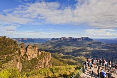 Blue Mountains Adventure w Scenic World, Zoo, Koala Photo & Ferry - Morning start: Glenbrook, Elysian Rock, and Echo Point