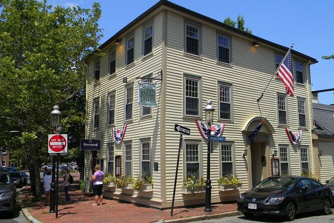 Boston Historic Taverns Tour with Tastings and Ferry - Bunker Hill segment: the battle story that people actually remember