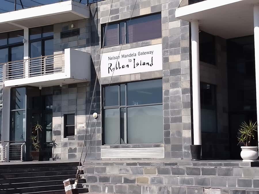 Cape Town: Robben Island Ferry and Guided Tour - Duration and Flow: How the Day Actually Feels