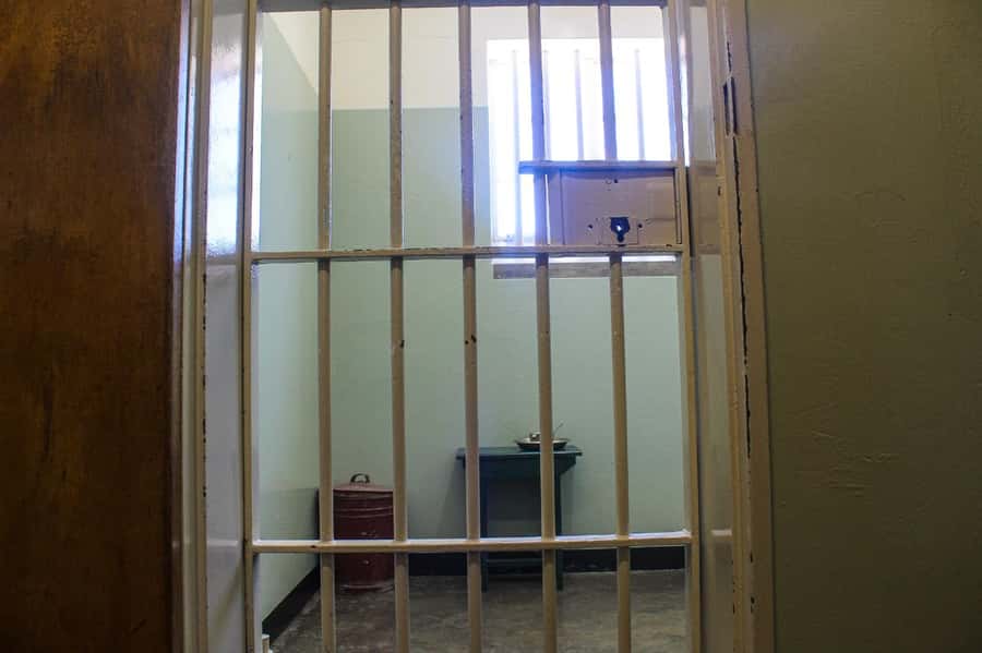 Cape Town: Robben Island ferry ticket plus Guided Tour - The 30-Minute Ferry Ride With Cape Town and Table Mountain Views