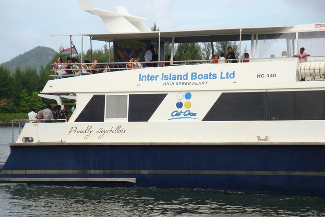 Cat Cocos: Mahe to La Digue Island Fast Ferry - Baggage rules that keep you from paying extra
