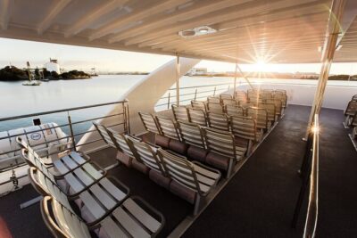 Cat Cocos: Praslin Island to Mahe Island Fast Ferry - Boarding at the harbor: timing, baggage, and where to go