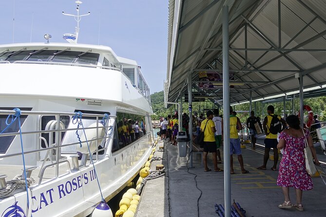 Cat Rose: Praslin Island / La Digue Island Fast Ferry - Boarding rules that keep your trip painless (or not)