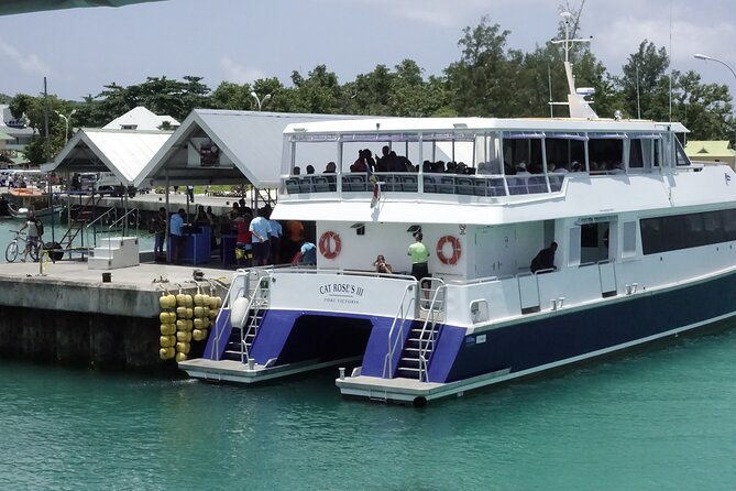 Cat Rose: Praslin Island / La Digue Island Fast Ferry - Luggage rules: 7 kg carry-on and 30 kg checked