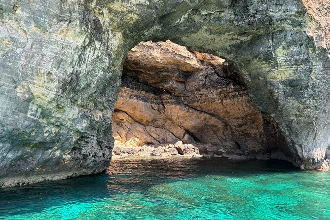 Comino Islands Private Boat Tour Ebsons Ferry - Boat Comfort and Crew Attention: Why People Keep Recommending It