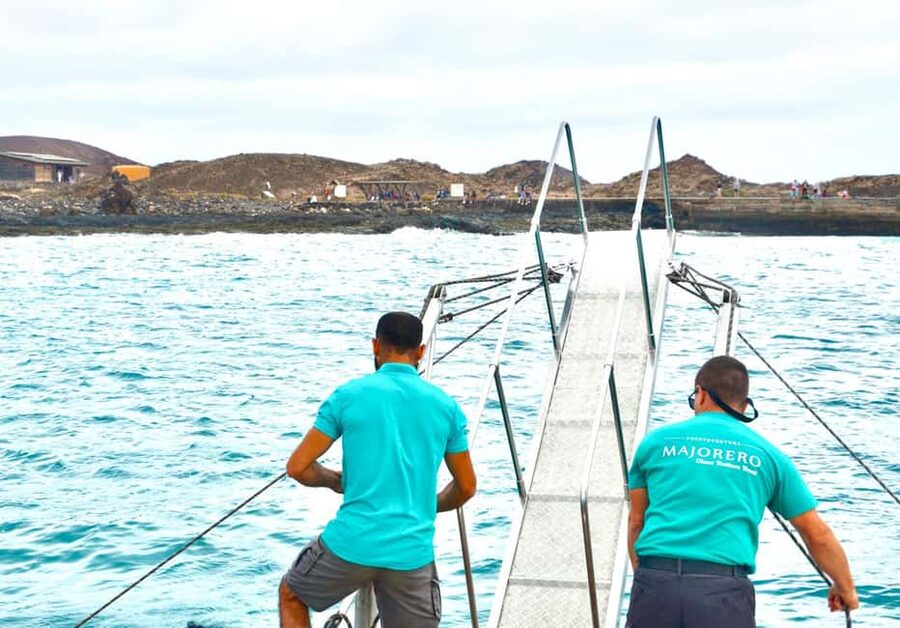 Corralejo: Snorkeling on Lobos Island & Return Ferry Ticket - La Concha Beach (La Caleta): The Quick Win on Lobos