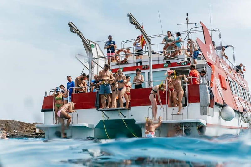 Desde Corralejo: Lobos Island Ferry with Optional Transfer - A 20-Minute Ferry That Turns Into a Full Island Day