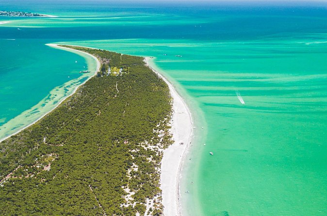 Egmont Key Ferry from Ft. DeSoto Park - Onboard Comfort and Crew: Friendly, Organized, and Actively Informative