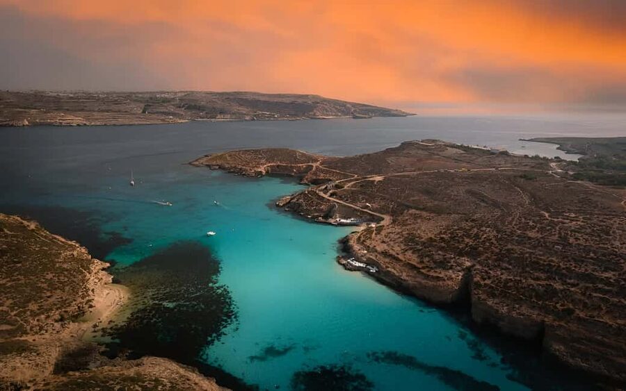 Evening Catamaran Ferry Cruise To The Blue Lagoon - Onboard Comfort: Air-Conditioning, Wi‑Fi, Toilets, and Seating Tips
