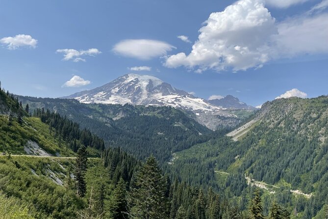 Explore Olympic National Park from Seattle through Van /Ferry - The ferry to Bainbridge Island: your scenic warm-up