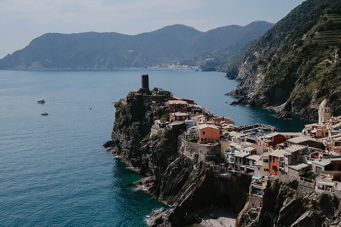 Ferry boat tour to the Cinque Terre with stop in Portovenere and Vernazza - Sailing to Monterosso: enjoy the ride, but take sea conditions seriously