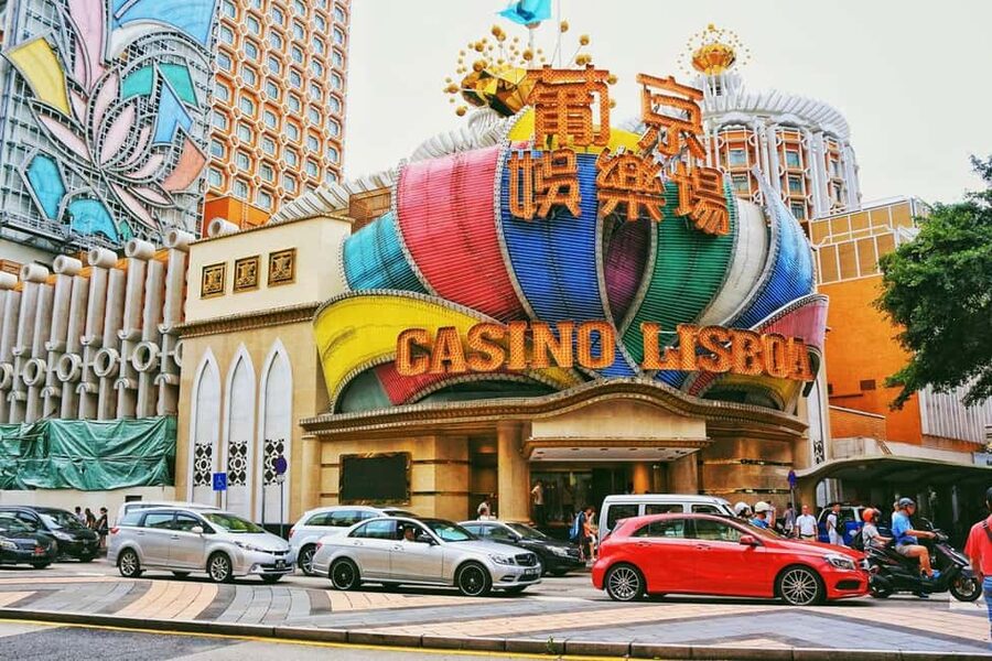 From Hong Kong: Macau Day Tour with R/T Ferry, Lunch, Pickup - Should you book this Hong Kong to Macau day tour?