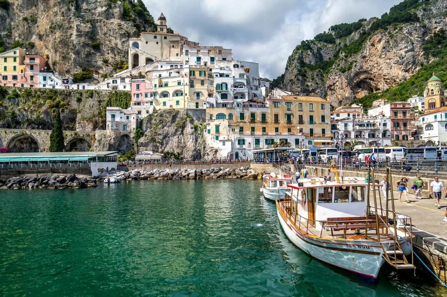 From Sorrento: Amalfi Coast Guided Bus Tour and Ferry Ride - Amalfi with a guide: what the walking tour gives you