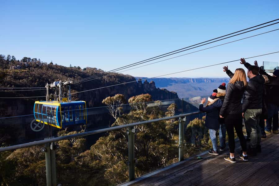 From Sydney: Blue Mountains, Scenic World, Zoo, & Ferry Ride - The Blue Mountains village stop: lunch at your pace