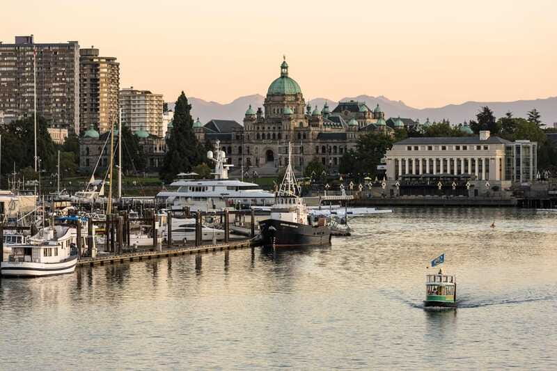 From Vancouver: Victoria, BC Ferry, Butchart Gardens Tour - Practical Tips for a Smoother Day Trip