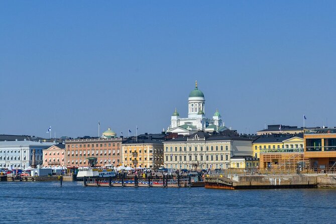 Helsinki & Suomenlinna: City Highlights Tour with Ferry Ride - Uspenski Cathedral vs. Helsinki Cathedral: Two Churches, One City