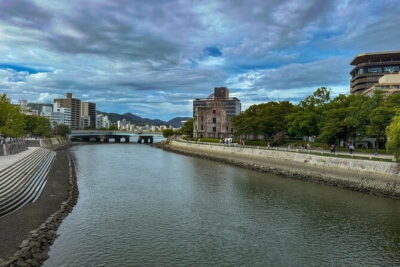 Hiroshima and Miyajima Day Trip with Itsukushima Shrine & Ferry - Where to meet: Hiroshima Station meeting points for each option