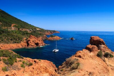 Ile Sainte-Marguerite Ferry & Corniche d'Or Cruise Combo from Cannes - Île Sainte-Marguerite Free Time: Trails, Birds, and Fort Royal