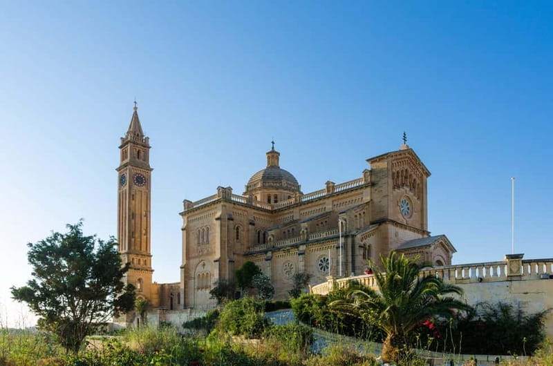 iSeeGozo Day Pass with Ferry & Gozo Bus Hop-On Hop-Off (CMO) - Cittadella and Victoria: The Fortified View Stop You Should Prioritize