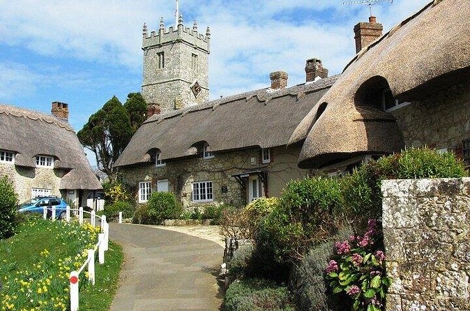 Isle of Wight - Day Tour from Portsmouth including Ferry Crossing - Godshill: A Charming Village Stop Built for Wandering