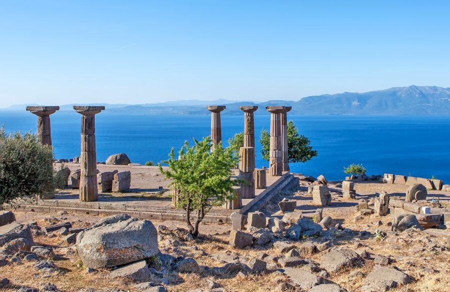 Istanbul: Troy Guided Bus Tour with Ferry Tickets & Lunch - Çanakkale photo stops and the guided walk momentum