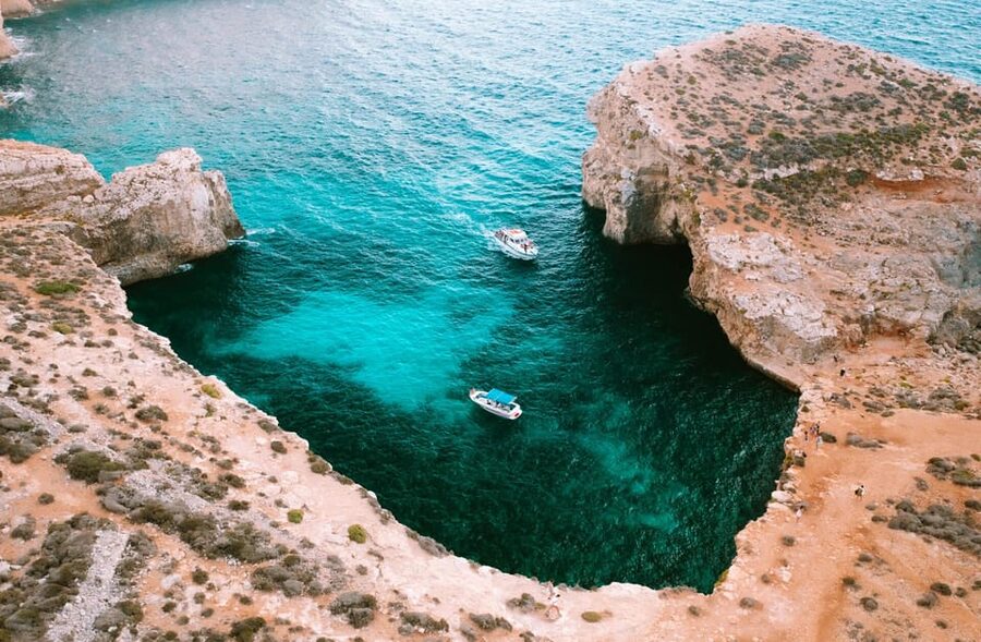 Malta: Roundtrip Ferry to Comino Blue Lagoon w/Gozo Option - Comino exploration: beyond one photo stop