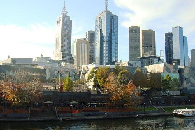 Melbourne: City and Williamstown Ferry Cruise - Key points at a glance