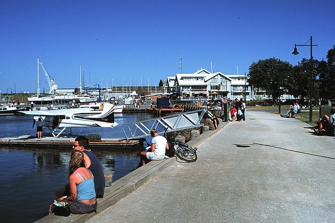 Melbourne: City and Williamstown Ferry Cruise - Port Philip Bay and the Melbourne skyline: the simple pleasure part