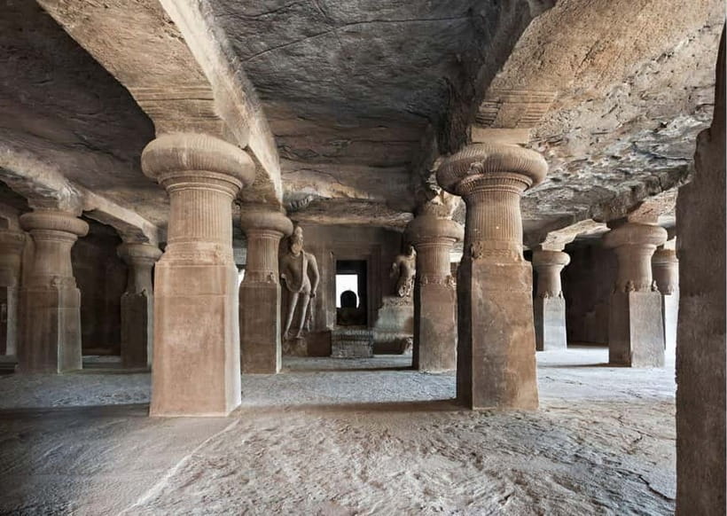 Mumbai: Elephanta Caves Private Tour with Ferry Ride - Gateway of India ferry ride: the calm start and the best views