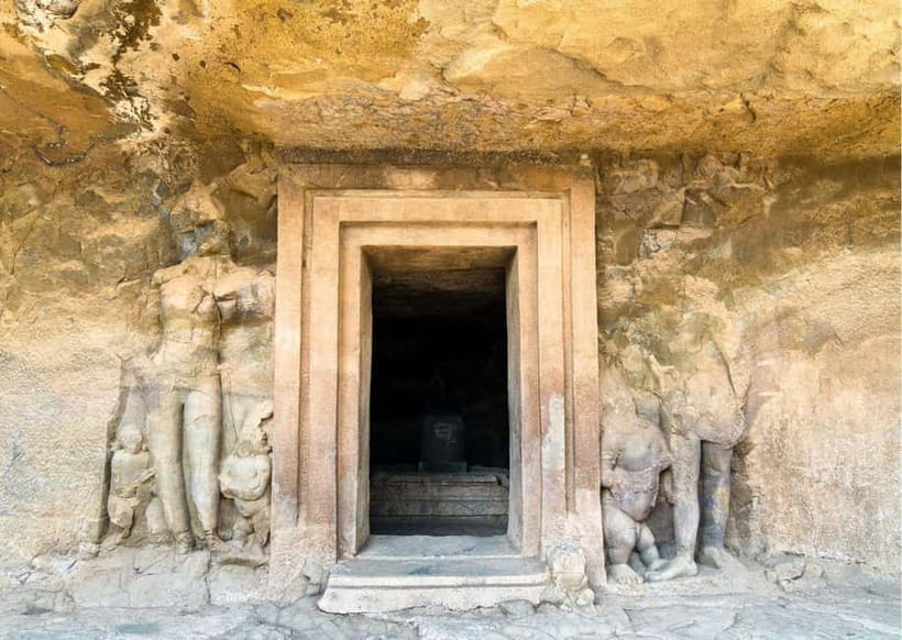 Mumbai: Elephanta Caves Private Tour with Ferry Ride - Price and value: what $32 covers (and what to double-check)