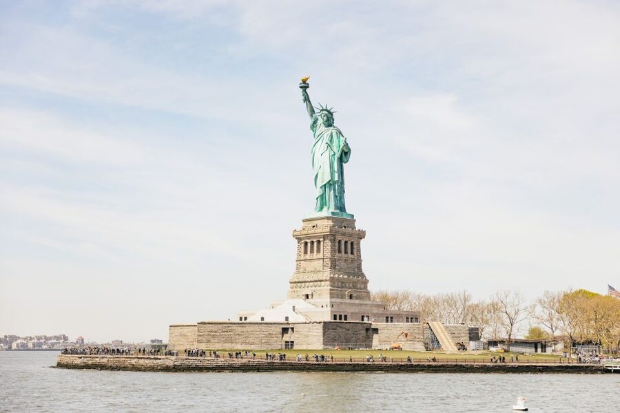 NYC: Wall Street Tour with 9/11 Memorial and Statue Ferry - Key things I’d look forward to
