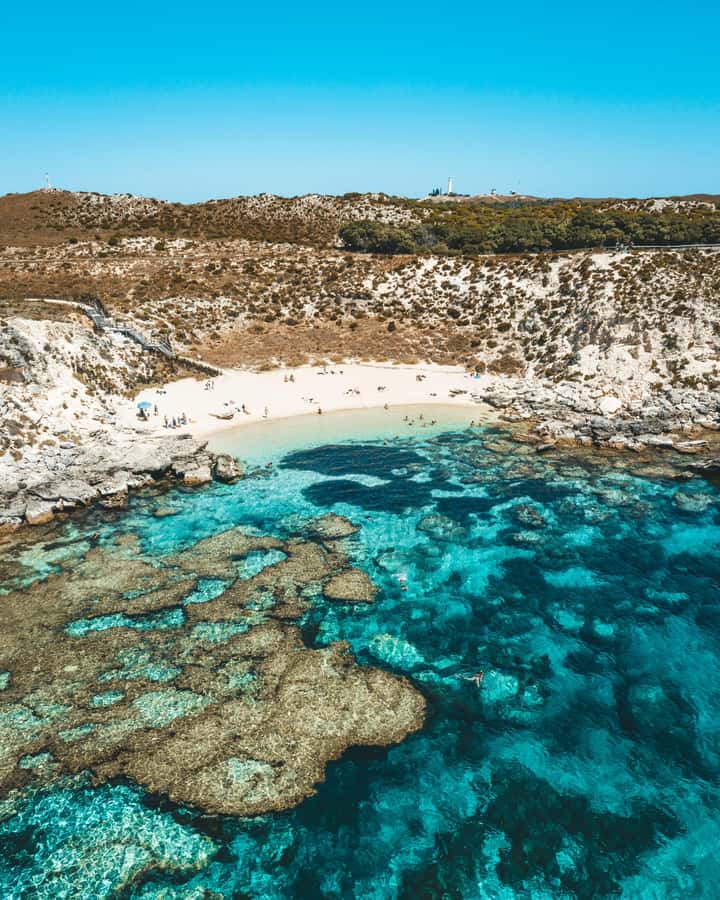 Perth: Rottnest Island Flight Transfer with Return Ferry - The 15–20 minute scenic flight: Perth, Swan River, and Fremantle from above