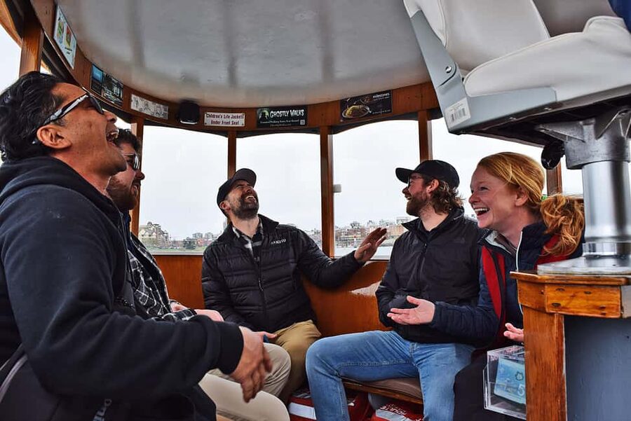 Pickle Pub Crawl: Ferry Rides and Appetizers - Quick practical notes you should pack in your brain