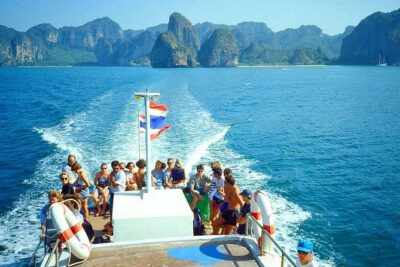Railay Beach to Koh Phi Phi by Ao Nang Princess Ferry - Boarding and your route to the ferry: the small-boat connection reality