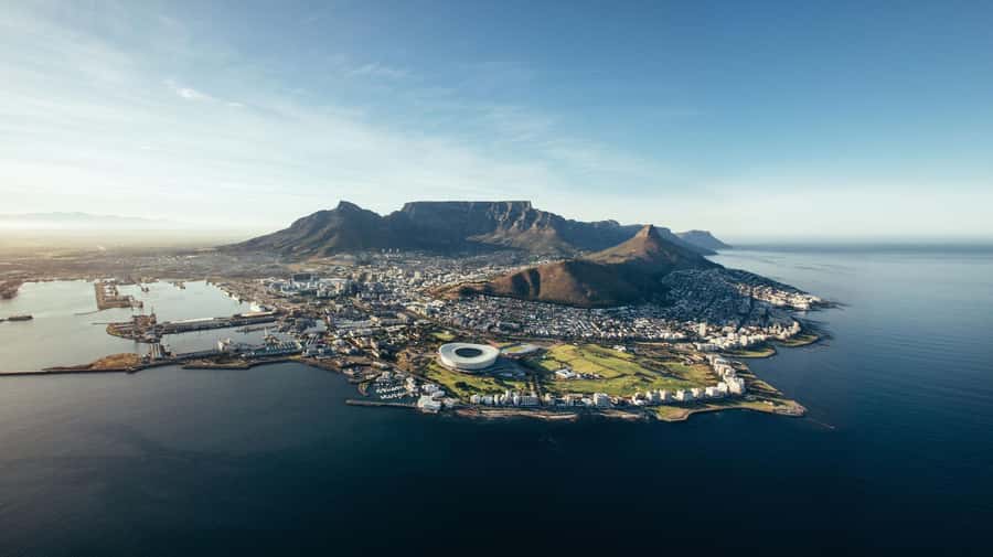 ROBBEN ISLAND MUSEUM TOUR, WITH OPTIONAL LAST MINUTE TICKETS - Robben Island with an ex-prisoner at the microphone