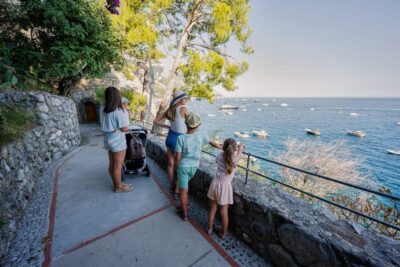 Round-Trip Ferry Ticket from Salerno to Amalfi and Positano - Getting on the Boat in Sorrento: Where Lines Form