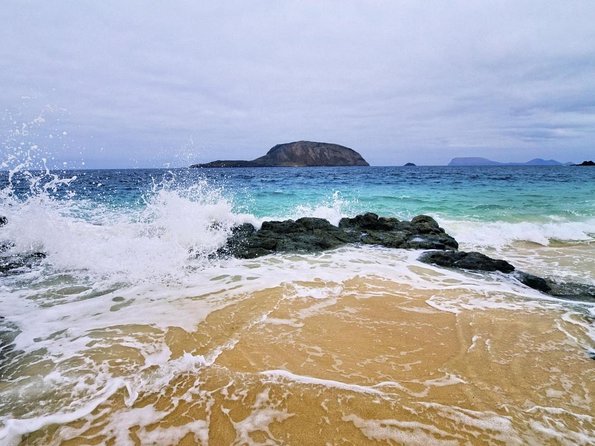 Roundtrip Ferry Transfer to La Graciosa with Free Wifi - Key highlights worth your attention