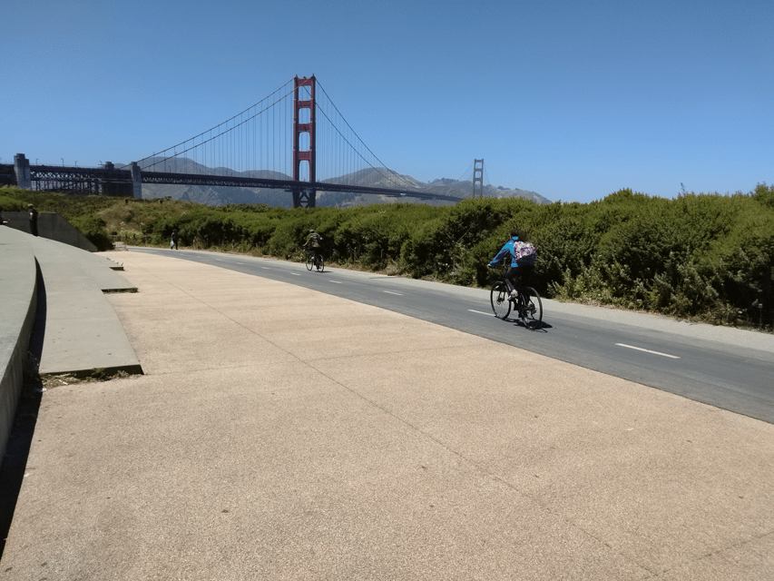 San Francisco: Bike the Bridge & Back with Ferry - Sausalito after the crossing: make time for the waterfront wandering