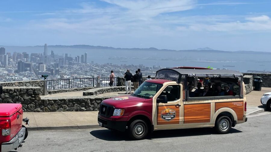 San Francisco: City Highlights Tour with Alcatraz Ferry - Alcatraz Island and cellhouse access: how to spend your time