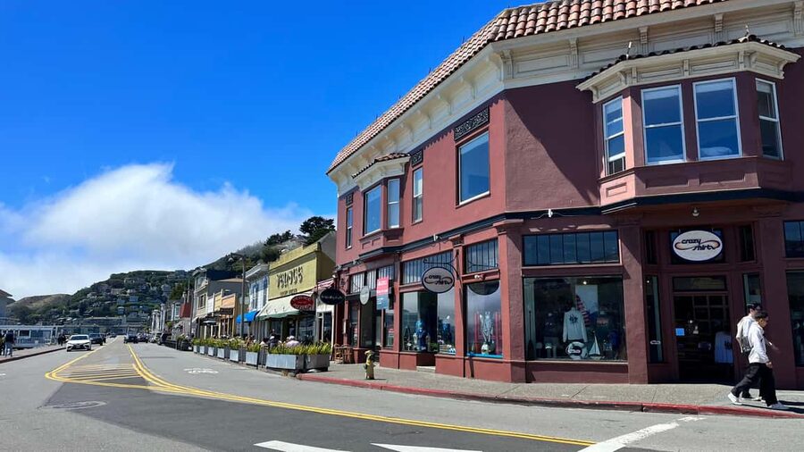 San Francisco: Muir Woods & Sausalito Tour with Ferry Option - Muir Woods National Monument: making the most of 90 minutes