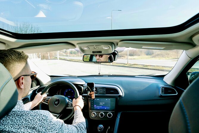 Santorini Private Transfer From or To the Ferry Port - Athinios Ferry Port: Getting Picked Up Fast and Stress-Free