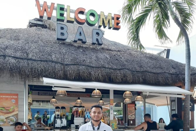 Shared Shuttle Cancun Airport to Holbox Ferry (Chiquila Port) - Finding the representative in the chaos: how to stay calm at arrival