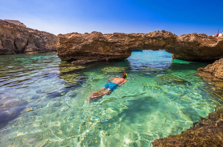 Sliema/St. Paul's: Gozo, Comino & Blue Lagoon Ferry Cruise - Optional motorboat to the caves and Crystal Lagoon