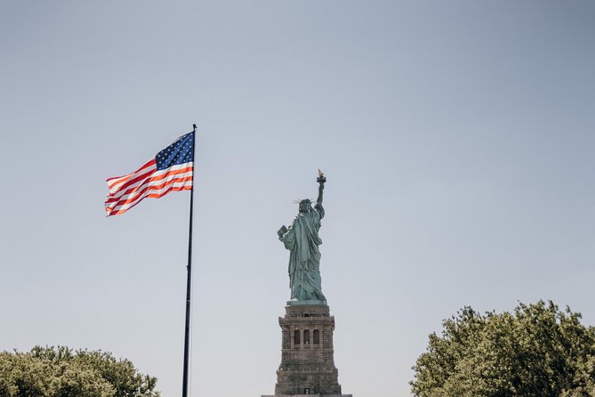 Statue of Liberty and Ellis Island Guided Tour with Ferry - Ellis Island: how the immigrant museum experience is structured