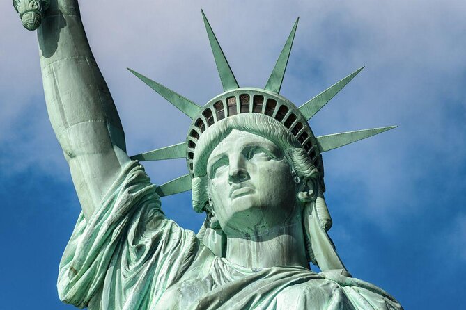 Statue of Liberty and Ellis Island Guided Tour with Ferry - Stop-by-stop: Battery Park and Castle Clinton (your warm-up before the ferries)